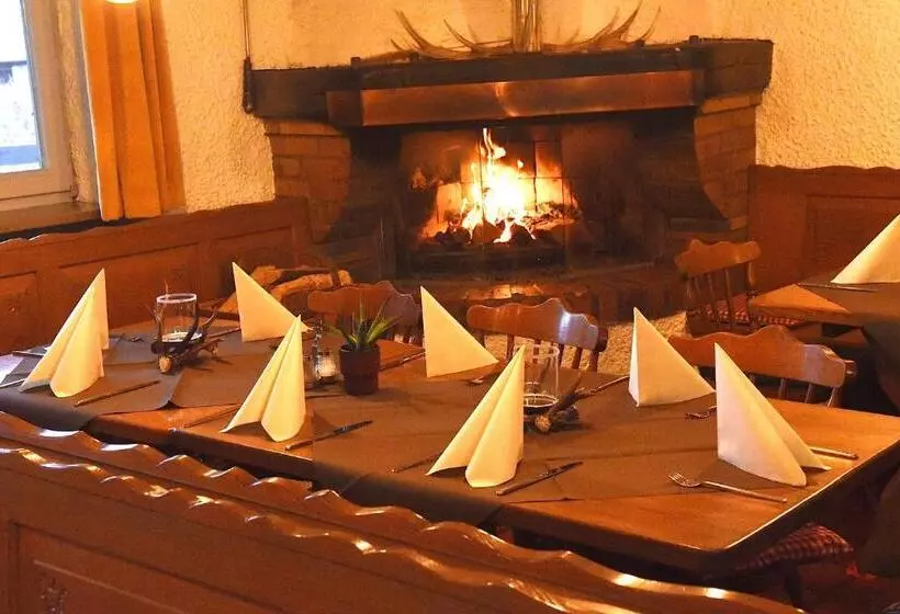 Отель Zum Forst