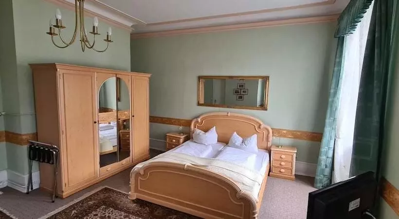 ホテル Zum Schwan