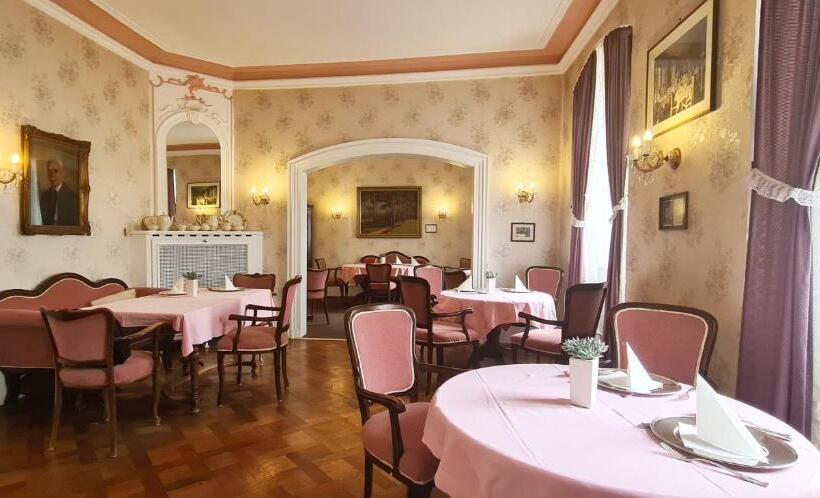 ホテル Zum Schwan