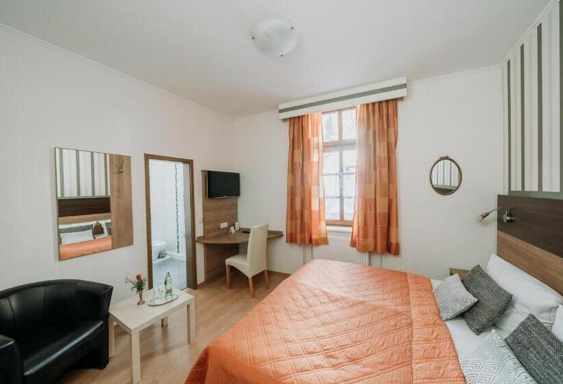 פנסיון Fränkischer Gasthof Hotel Zum Koppen