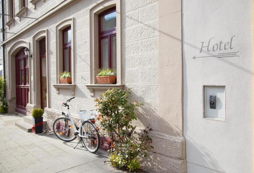 بنسيون Garni Zum Hirschen