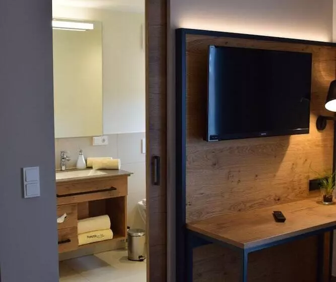 膳宿费 Gasthaus Forster Am See Eching Bei Landshut