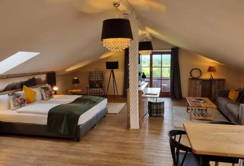 Пансион Gasthof Chiemseefischer