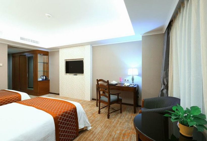 호텔 Grand Holiday