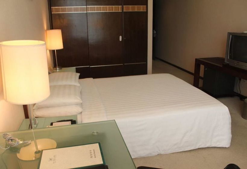 호텔 Grand Holiday