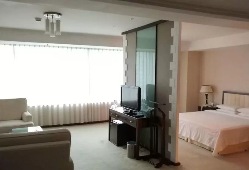 Отель Grand Holiday