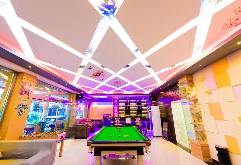 Mount Emei Teddy Bear Hotel玩具熊酒店