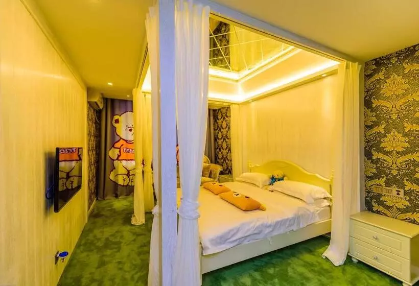 Mount Emei Teddy Bear Hotel玩具熊酒店