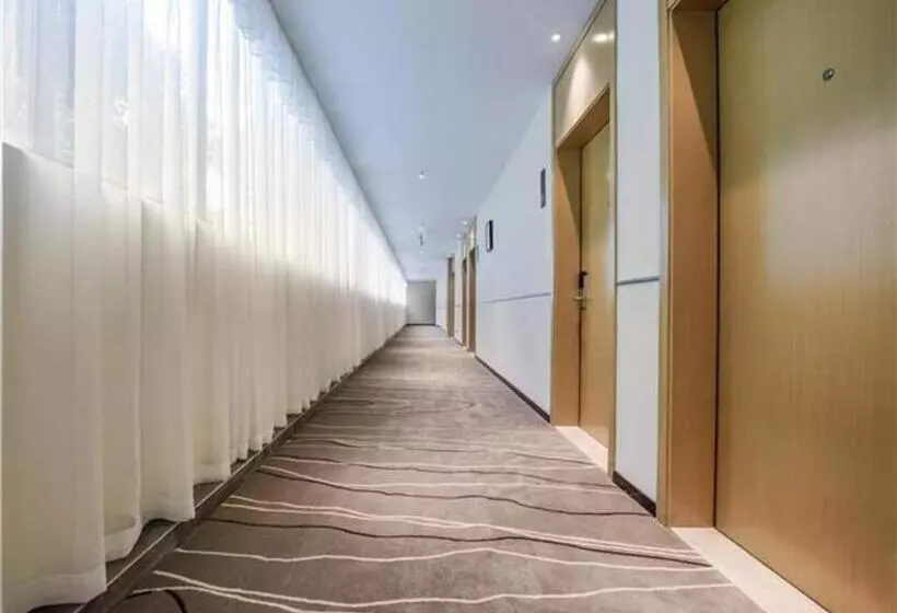 هتل City Comfort Inn Chongqing Chayuan Metro Station