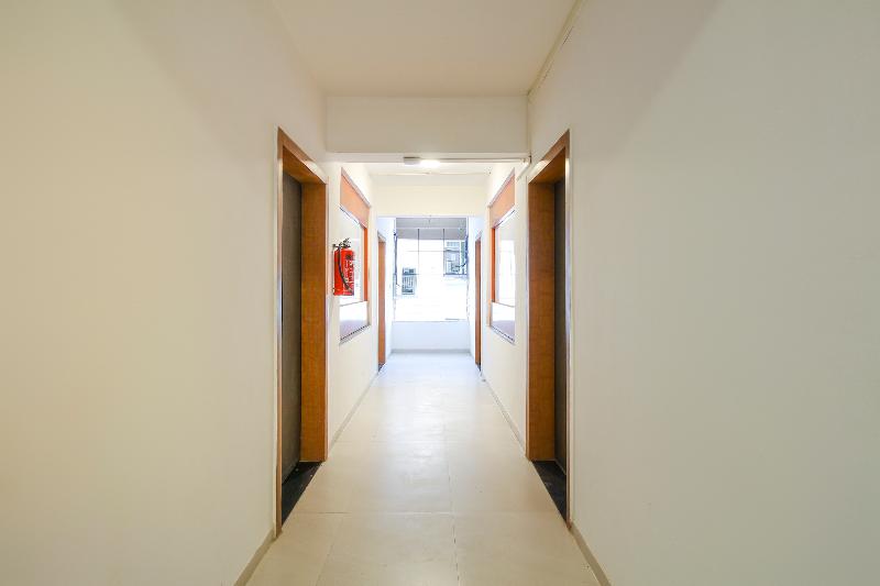 ホテル Collection O 50322 Zeal College Chowk