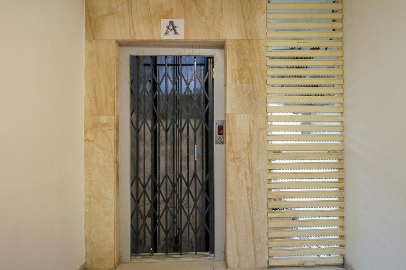 ホテル Collection O 50322 Zeal College Chowk