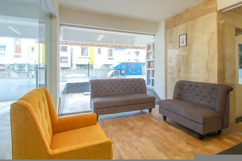 ホテル Collection O 50322 Zeal College Chowk