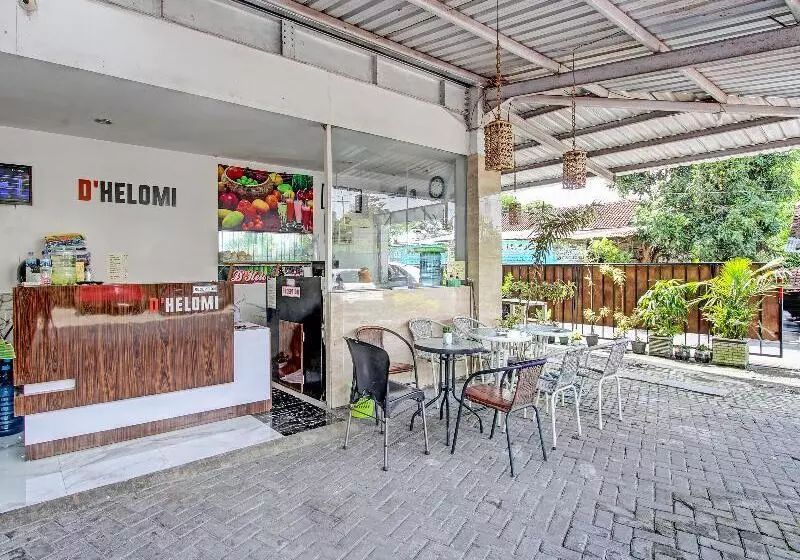 هتل D'helomi By Oyo Rooms