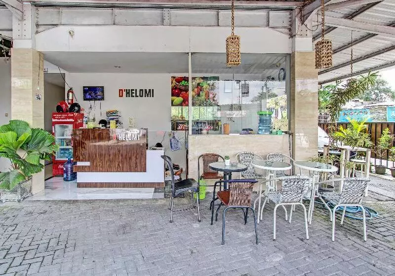 هتل D'helomi By Oyo Rooms