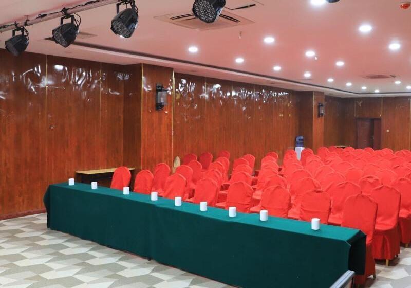 בית מלון כפרי Greentree Inn Weifang An Qiu Bus Station Heping East Road