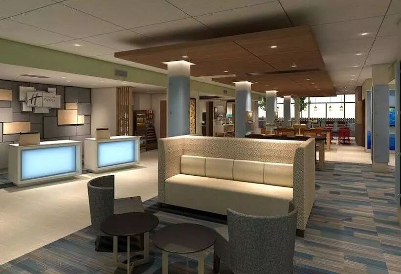 هتل Holiday Inn Express & Suites   Detroit   Dearborn, An Ihg