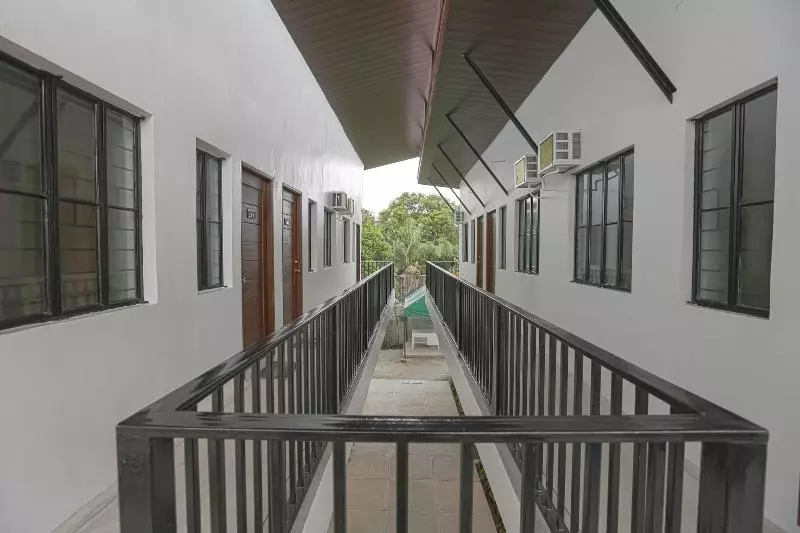 ホテル Jade Apartelle By Oyo Rooms