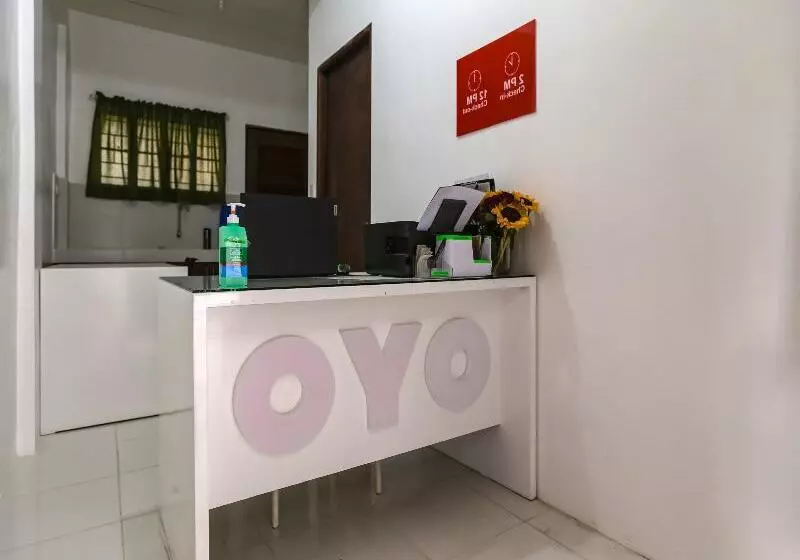 ホテル Jade Apartelle By Oyo Rooms