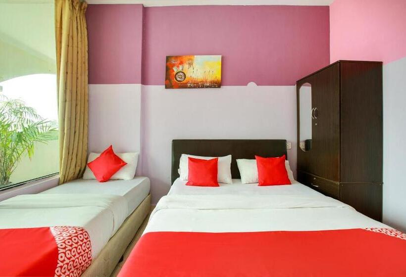 Отель Oyo 43933 Ferringhi Stay Iinn