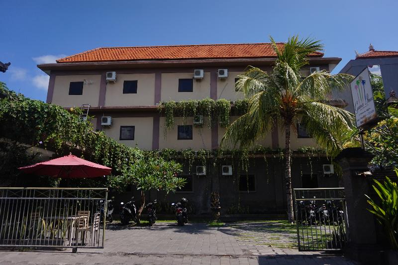 فندق Oyo 90082 Gana Inn Legian