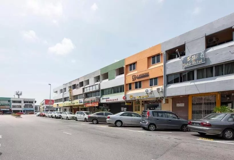 هتل Oyo 90254 D Anugerah