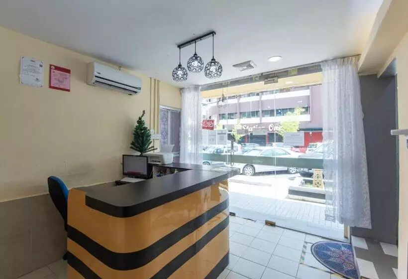 هتل Oyo 90254 D Anugerah