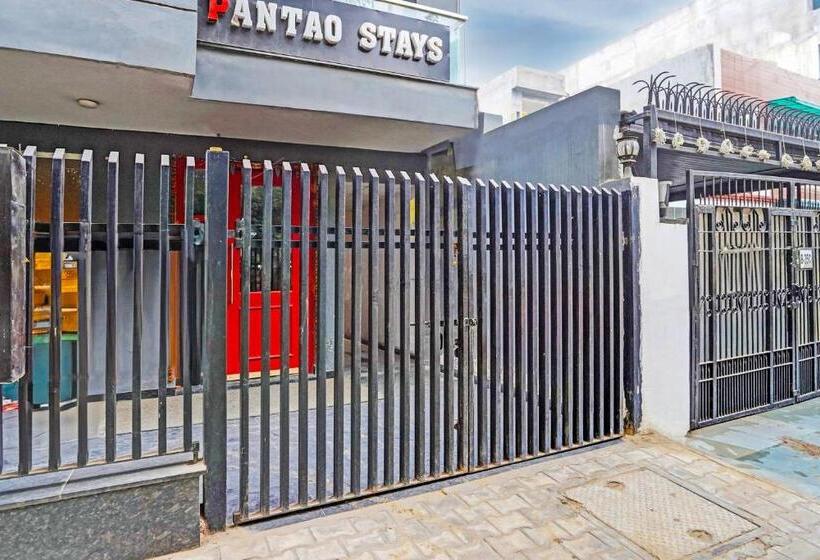 בית מלון כפרי Oyo Townhouse 141 Sector 14 Old Gurgaon