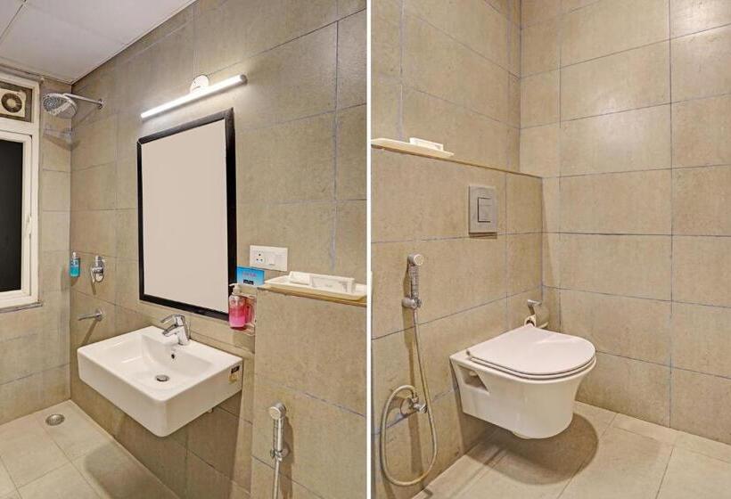 בית מלון כפרי Oyo Townhouse 141 Sector 14 Old Gurgaon