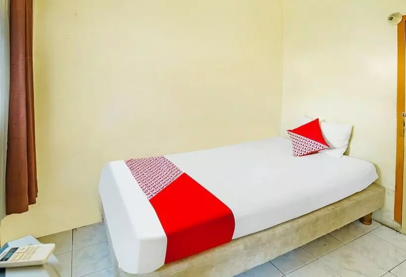 ホテル Rd Premium By Oyo Rooms