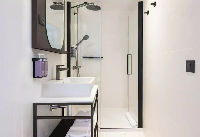 ホテル Tribe Paris La Defense Esplanade