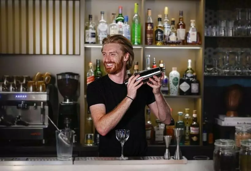 ホテル Tribe Paris La Defense Esplanade