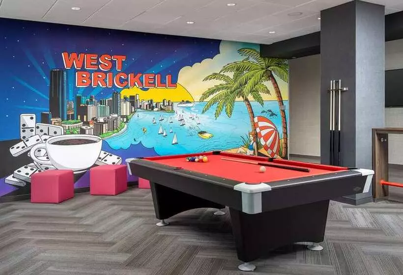 هتل Tru By Hilton Miami West Brickell