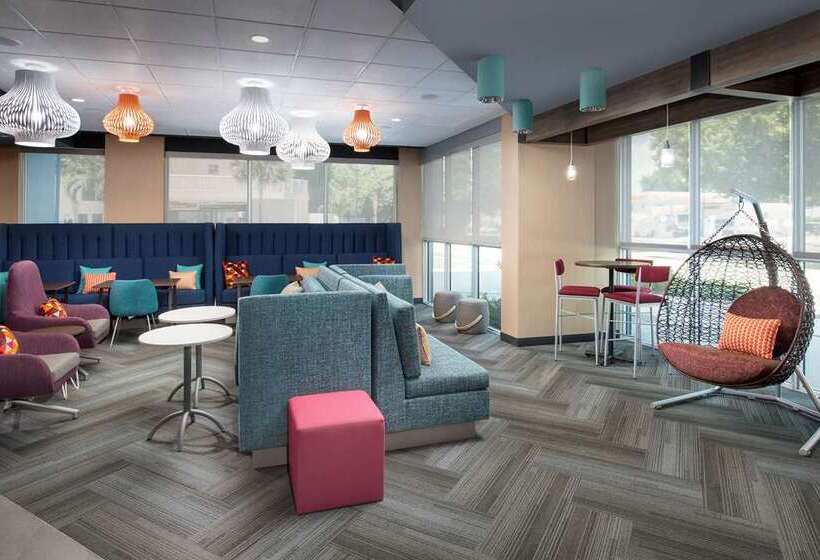 בית מלון כפרי Tru By Hilton Miami West Brickell