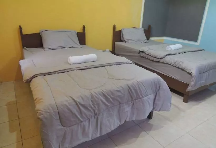 Majatalo Penginapan Wardi Syariah Borobudur By Ndalem Beong