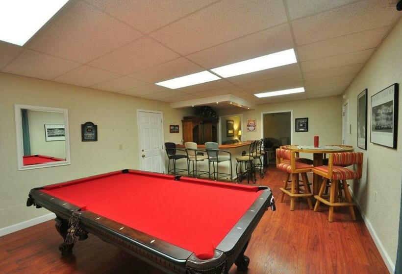 Yosemite Villa   Only 0,3 Miles From Lake Lodge Beach And Playground