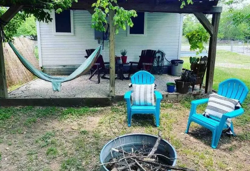 8th St. Cowboy Haus I Biker Friendly I River