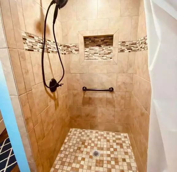 Diamond Apartment  Downtown Location