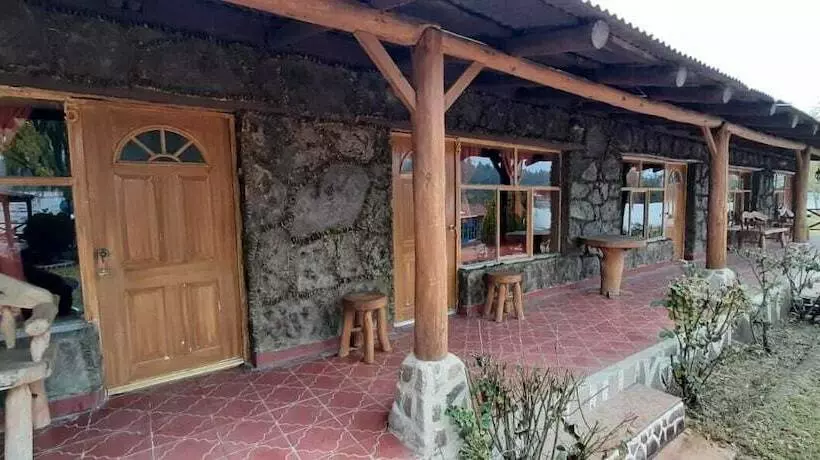 ホテル Cabañas Korachi