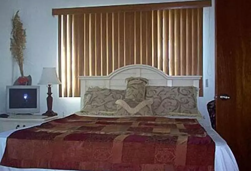 هتل Chester S Highway Inn Bone Fish Lodge