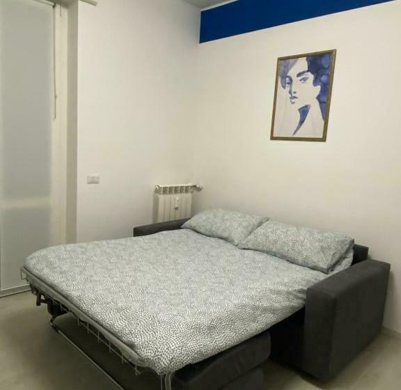 Lady Indigo San Siro