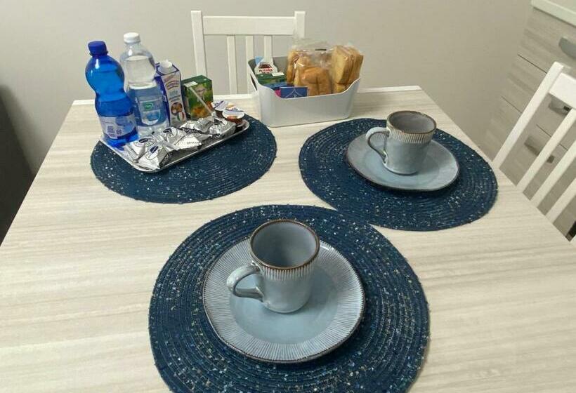 Lady Indigo San Siro