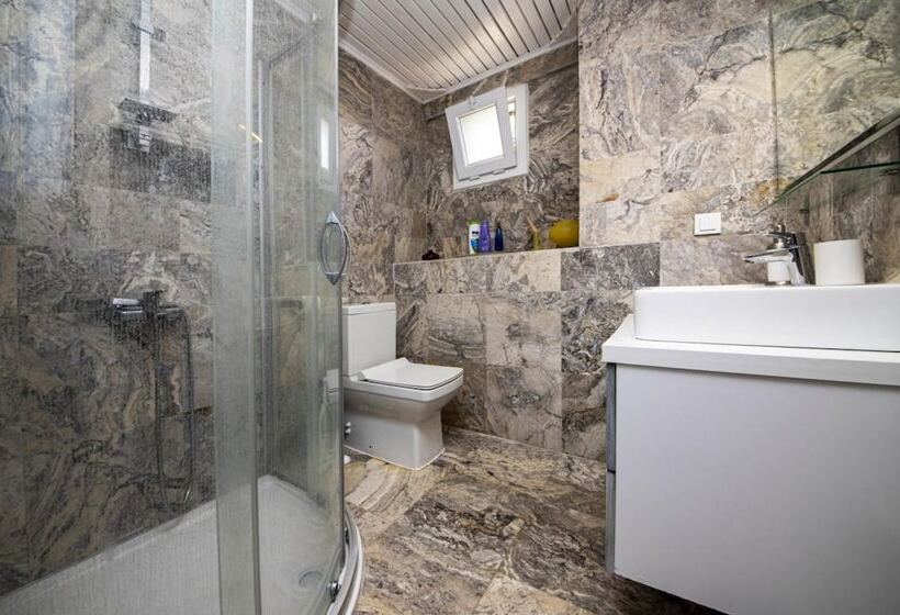 Lovely Flat With Pool And Nature View In Bodrum