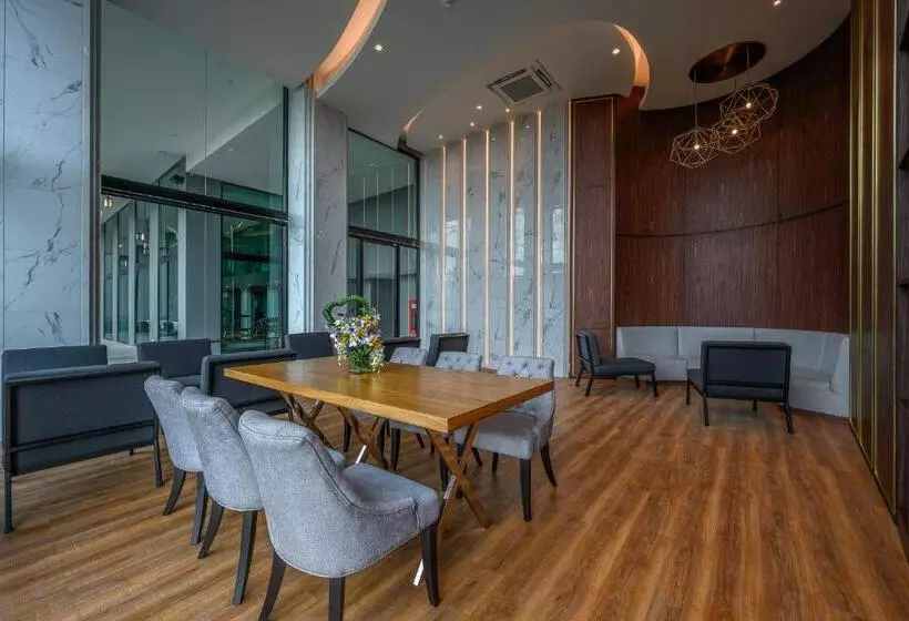 Mida Grande Resort Phuket