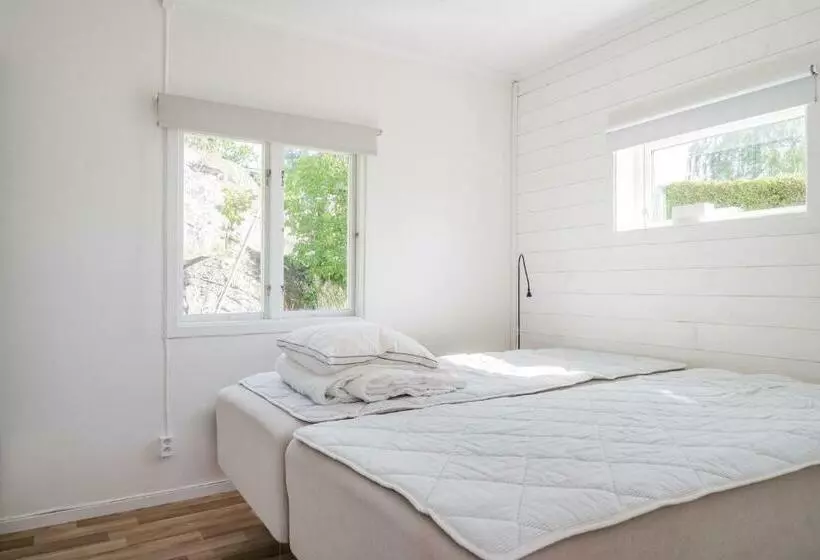 Nice Cottage With A Panoramic View Of Lake Ylen