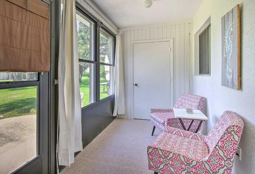 Satellite Beach Townhome Less Than 2 Mi To Beach!