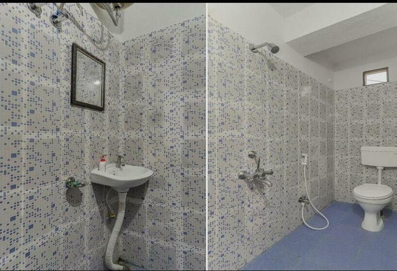 تختخواب و صبحانه The Radium Inn