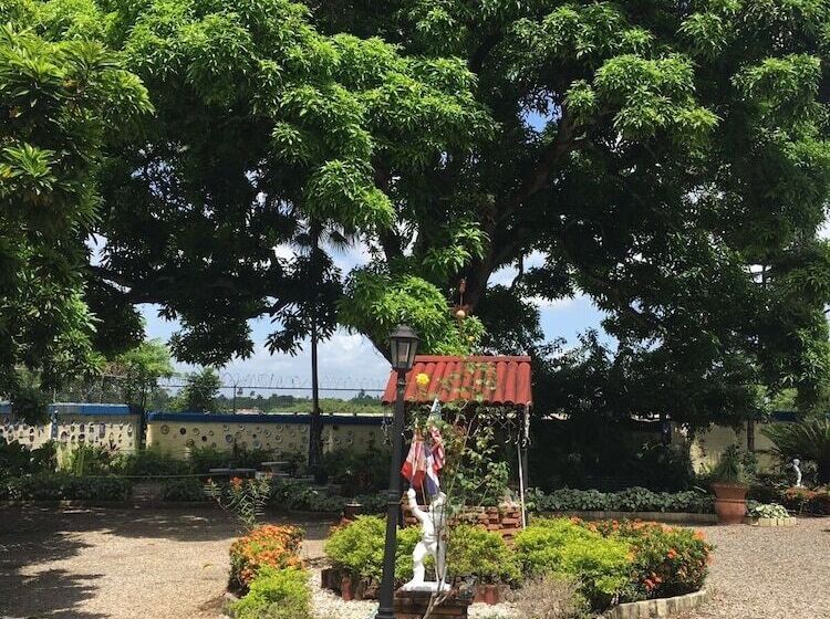 هتل Sana El Jardin Secreto