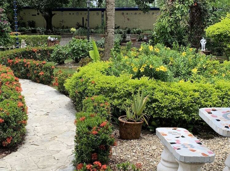 هتل Sana El Jardin Secreto