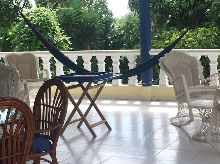 هتل Sana El Jardin Secreto