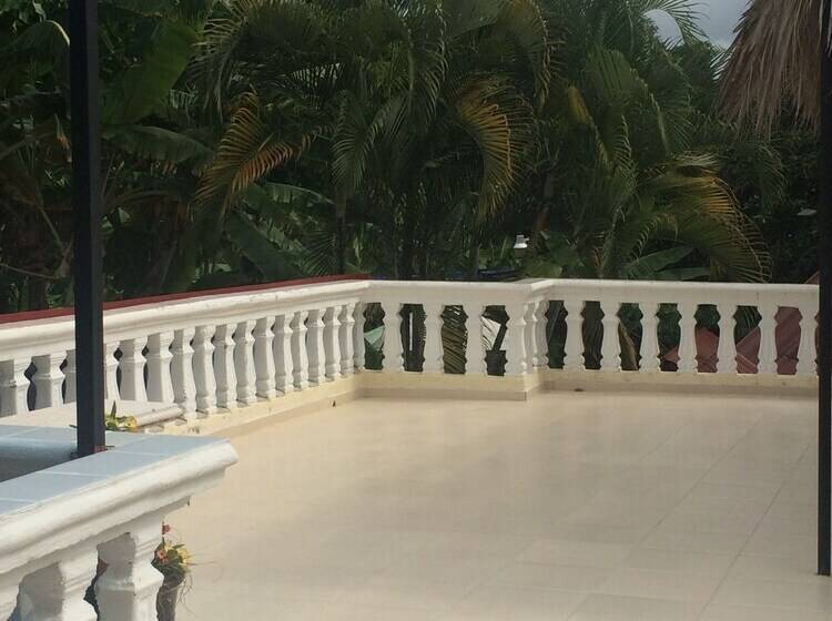 هتل Sana El Jardin Secreto